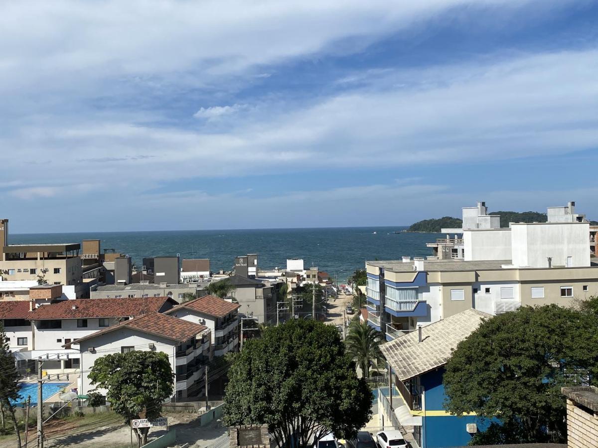 Apto Vista Mar -250Mts Da Praia Бомбиньяс Экстерьер фото